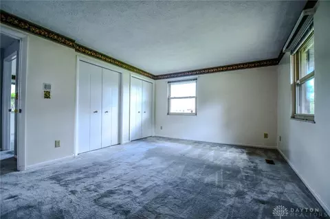 8225 Paragon Rd, Centerville, OH 45458 photo 11
