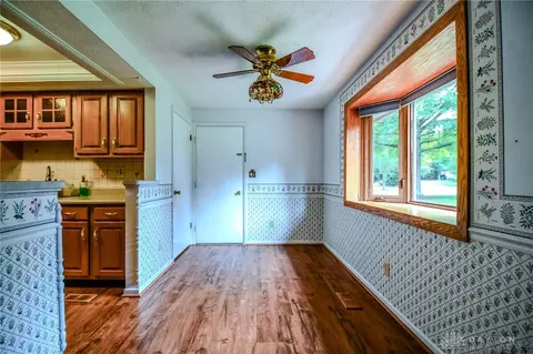 8225 Paragon Rd, Centerville, OH 45458 photo 8