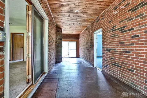 Entry Way - 17403 Bloomrose Rd, Williamsburg, OH 45176 photo 1 of 2