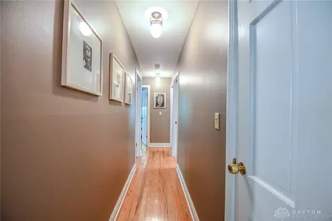 Entry Way - 733 Schrubb Dr, Kettering, OH 45429 photo 2 of 2