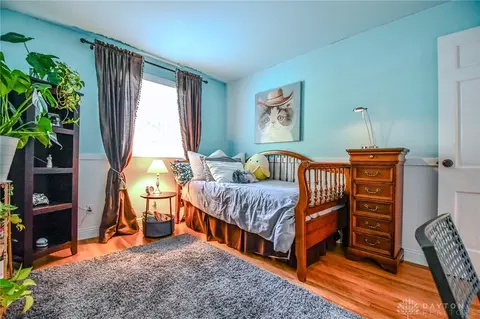 Bedroom - 733 Schrubb Dr, Kettering, OH 45429 photo 4 of 7
