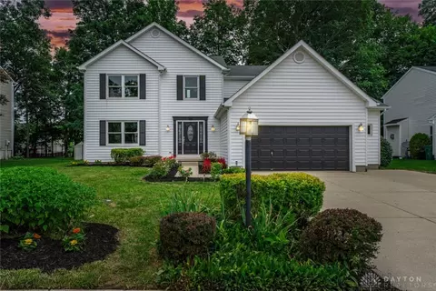 4182 Fox Fern Ct, Dayton, OH 45432