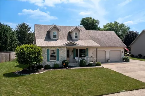 1210 Mcgovern Dr, Troy, OH 45373