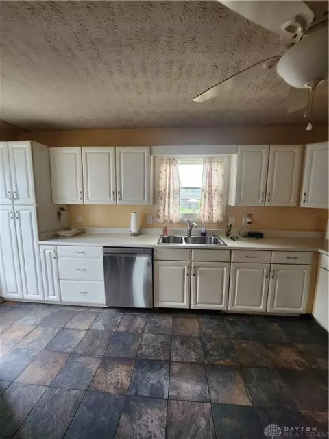 2612 Dunhill Pl, Dayton, OH 45420 photo 7