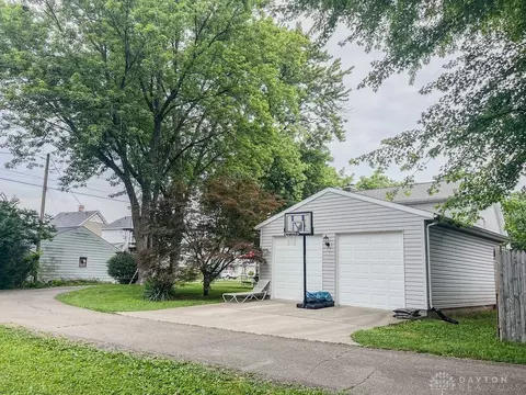 Exterior - 1110 E Main St, Troy, OH 45373 photo 6 of 10