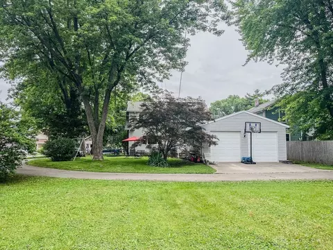 Exterior - 1110 E Main St, Troy, OH 45373 photo 7 of 10
