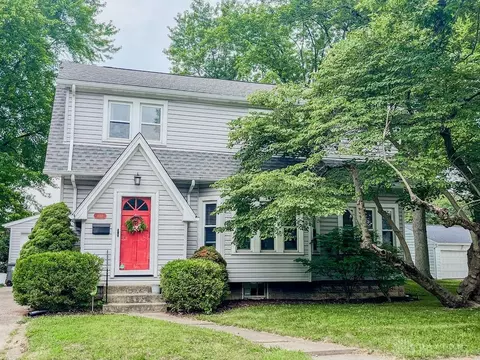 1110 E Main St, Troy, OH 45373