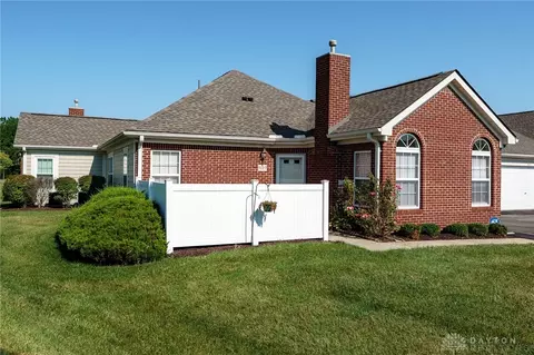 5117 Crescent Ridge Dr, Clayton, OH 45315