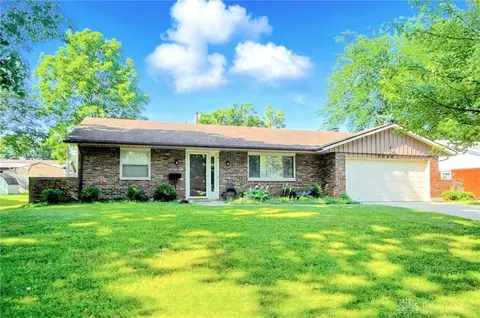 3034 Sandywood Dr, Kettering, OH 45440