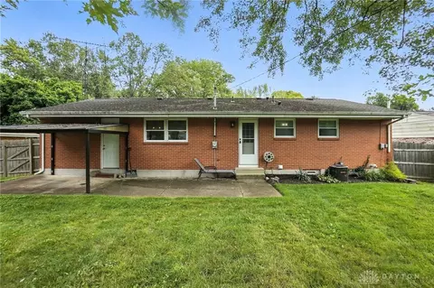 Exterior - 262 Upper Hillside Dr, Bellbrook, OH 45305 photo 6 of 9
