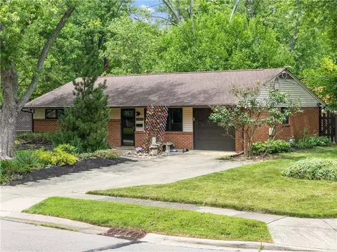 102 Brandenburg Dr, Loveland, OH 45140