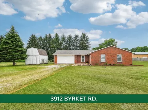 3912 Byrket Rd, Greenville, OH 45331
