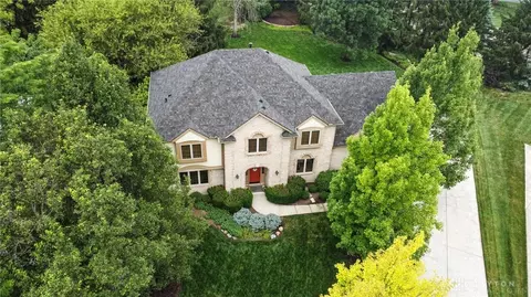 10215 Blossom Wood Ct, Washington Township, OH 45458