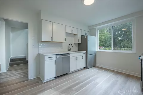 Kitchen - 1 Belknap Pl, Cincinnati, OH 45218 photo 1 of 3