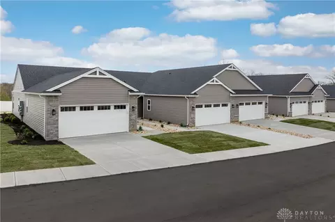 6837 Traditions St #24, Middletown, OH 45044
