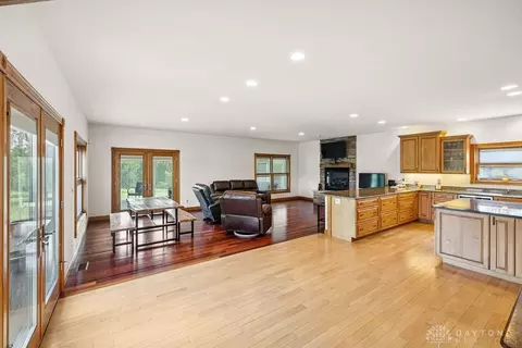 Living - 7373 Crowl Rd, De Graff, OH 43318 photo 1 of 6