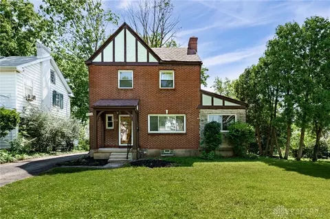 1506 Cory Dr, Dayton, OH 45406