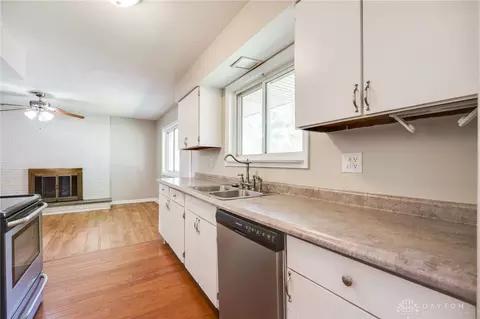 Kitchen - 500 Clareridge Ln, Dayton, OH 45458 photo 1 of 4