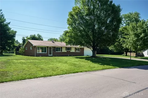 Exterior - 500 Clareridge Ln, Dayton, OH 45458 photo 2 of 8