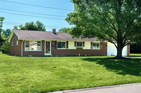Exterior - 500 Clareridge Ln, Dayton, OH 45458 photo 3 of 8