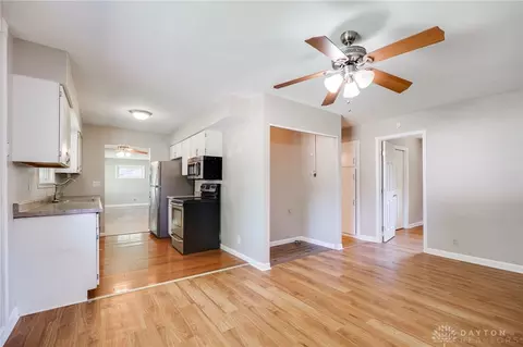 Living - 500 Clareridge Ln, Dayton, OH 45458 photo 7 of 9