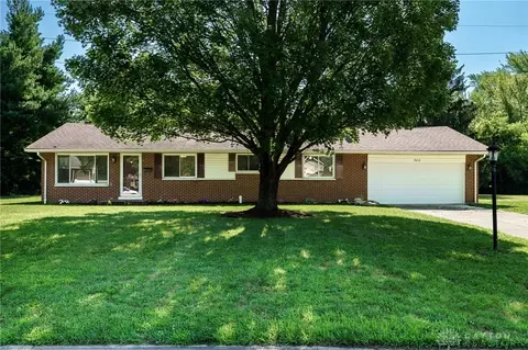 500 Clareridge Ln, Dayton, OH 45458