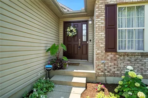 Entry Way - 25 Kitty Hawk Dr, Springboro, OH 45066 photo 1 of 7
