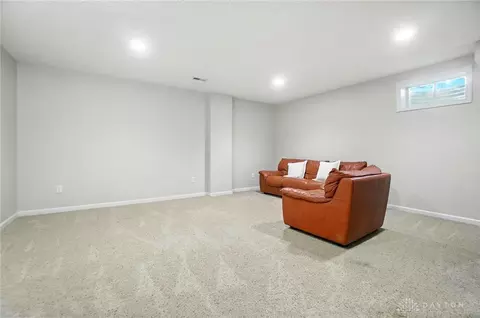 Living - 25 Kitty Hawk Dr, Springboro, OH 45066 photo 5 of 6