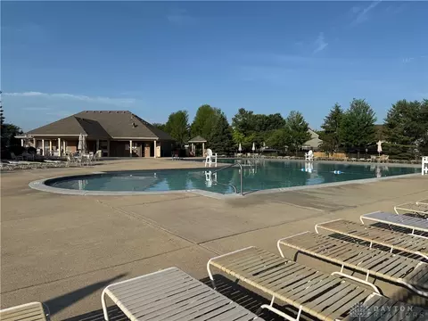 Exterior - 25 Kitty Hawk Dr, Springboro, OH 45066 photo 7 of 10