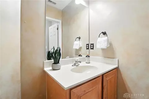 Bath - 25 Kitty Hawk Dr, Springboro, OH 45066 photo 8 of 8