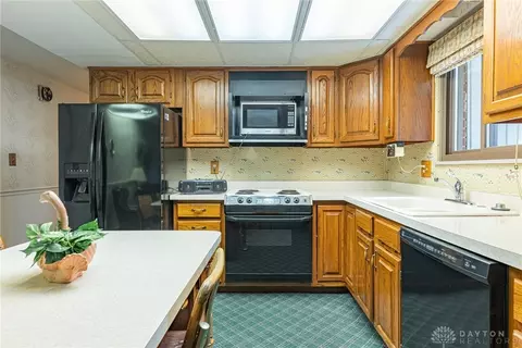 820 Cushing Ave, Kettering, OH 45429 photo 7