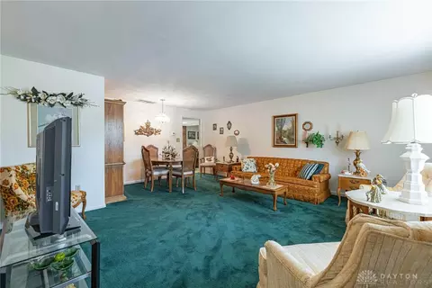 820 Cushing Ave, Kettering, OH 45429 photo 2