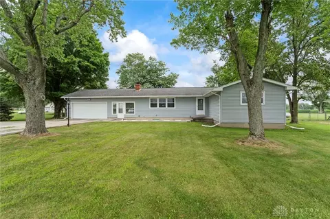 5899 N Springcreek Stringtown Rd, Piqua, OH 45356