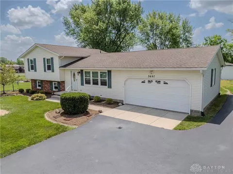 3697 Kemp Rd, Dayton, OH 45431