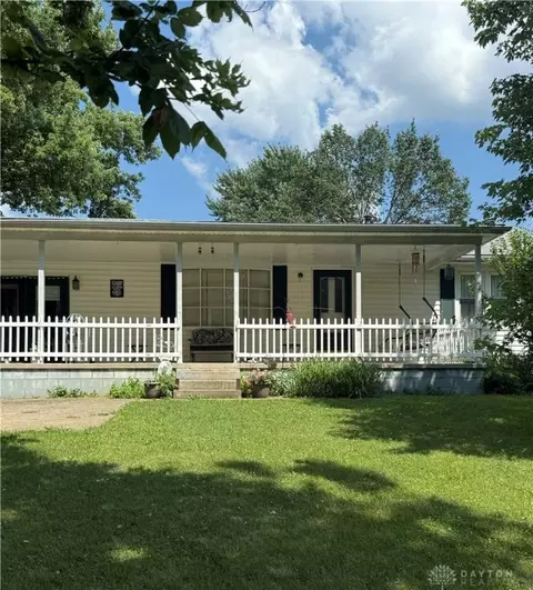 9596 Roberts Dr, Franklin, OH 45005