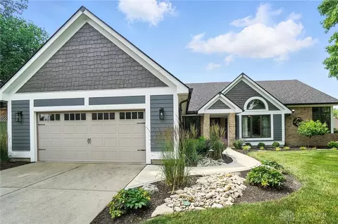 95 Sycamore Creek Dr, Springboro, OH 45066