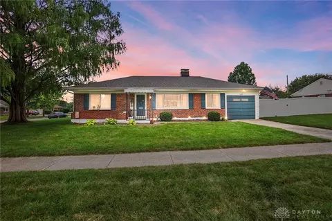 4135 Lefevre Dr, Dayton, OH 45429