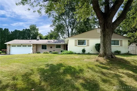 20 Gershwin Dr, Dayton, OH 45458