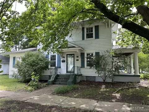 725 Sunnyview Ave, Dayton, OH 45406
