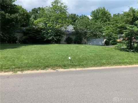 1221 Wood Mill Trl, Dayton, OH 45459