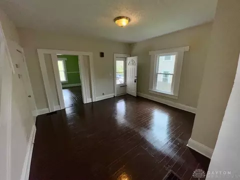 Living - 1428 Highland Ave, Springfield, OH 45503 photo 3 of 3