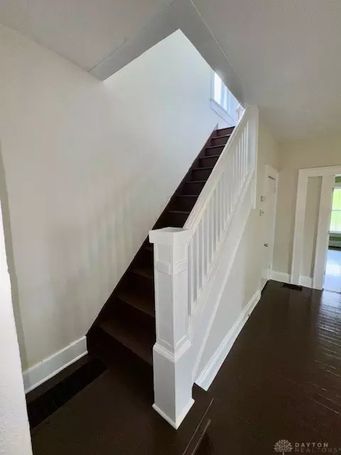 Entry Way - 1428 Highland Ave, Springfield, OH 45503 photo 2 of 2