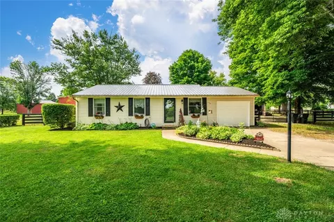4065 Apache Trl, Jamestown, OH 45335 photo 5