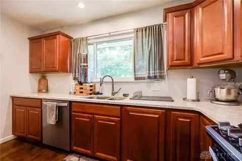 5423 Brainard Dr, Dayton, OH 45440 photo 8