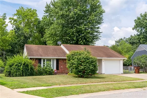 90 Stewart Ln, Germantown, OH 45327