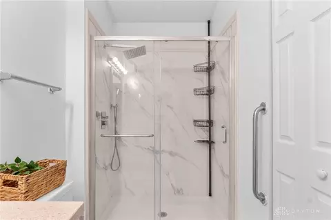 Bath - 6690 Wareham Ct, Dayton, OH 45459 photo 2 of 2