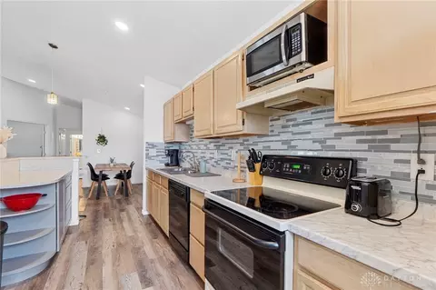Kitchen - 6690 Wareham Ct, Dayton, OH 45459 photo 3 of 3