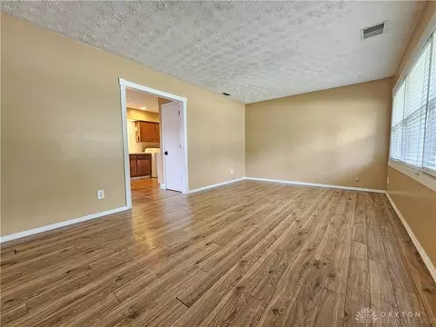 2903 E Cunnington Ln, Kettering, OH 45420 photo 11