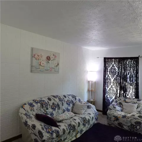 9860 Mandel Dr, Centerville, OH 45458 photo 11