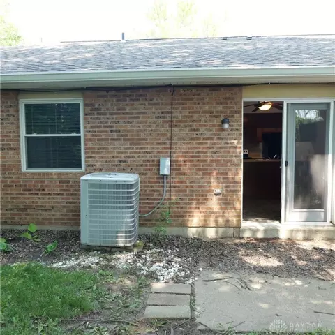 9860 Mandel Dr, Centerville, OH 45458 photo 26